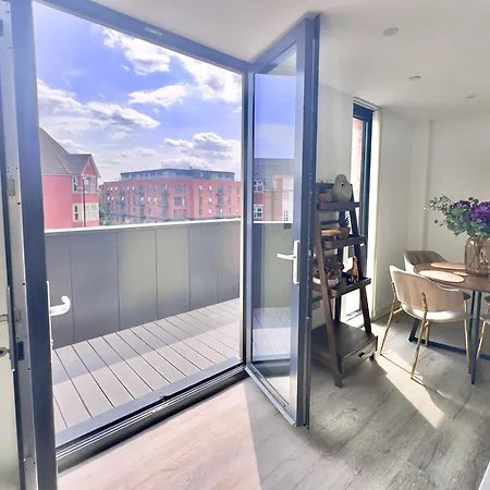 Apartment 33 Citygate *